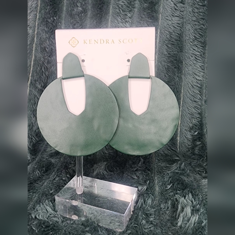 Kendra Scott Earrings in Green